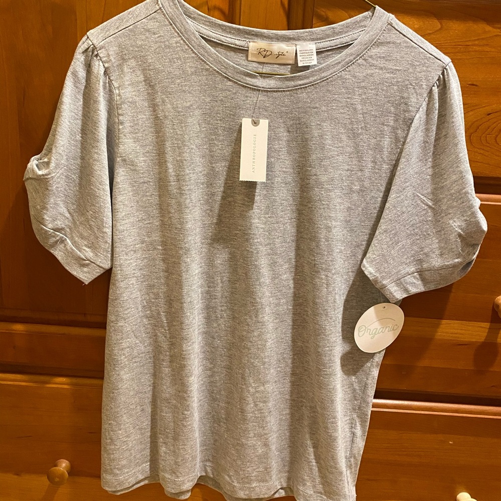 grey cotton T shirt with knot detail sleeves NWT